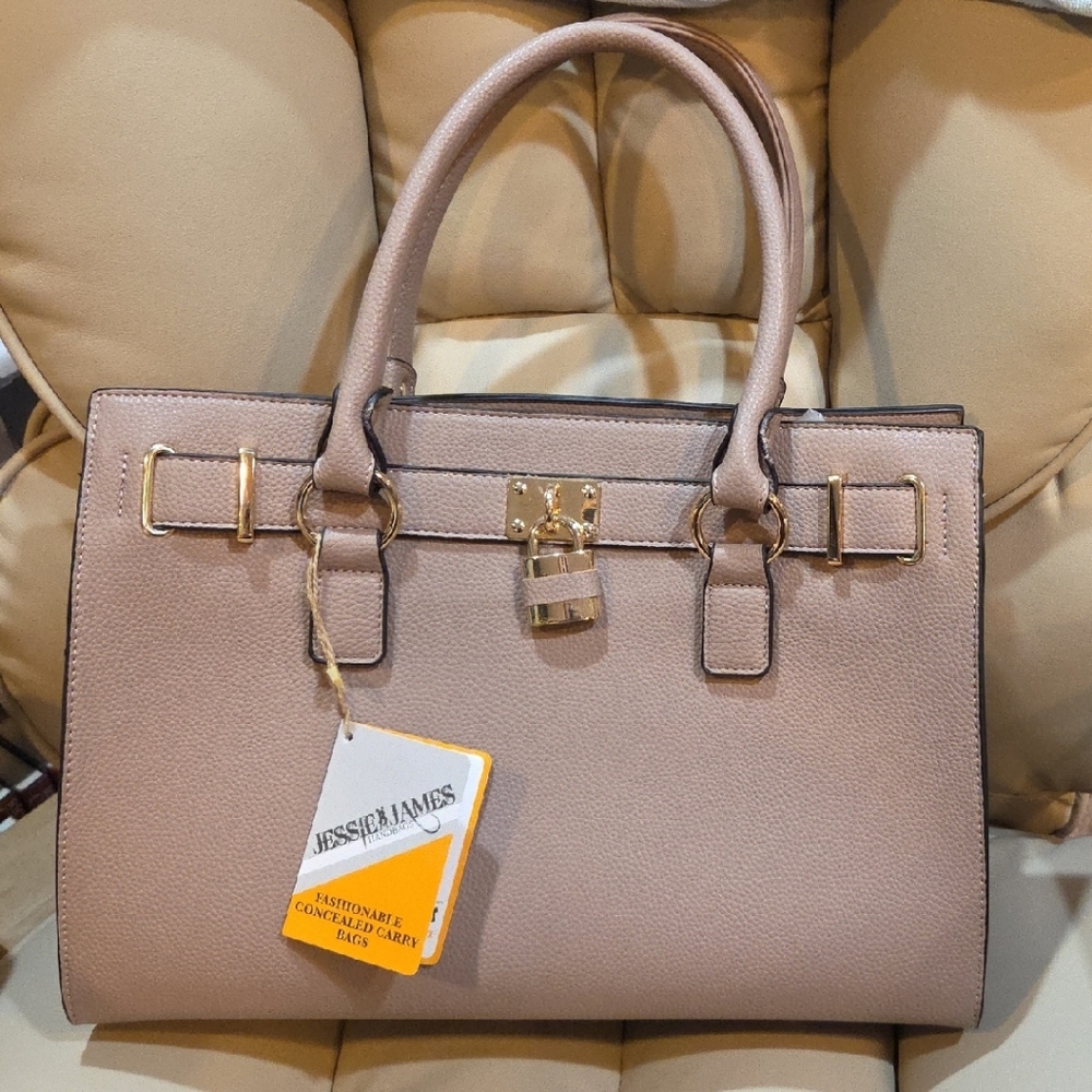Women's Satchel in Soft Pink